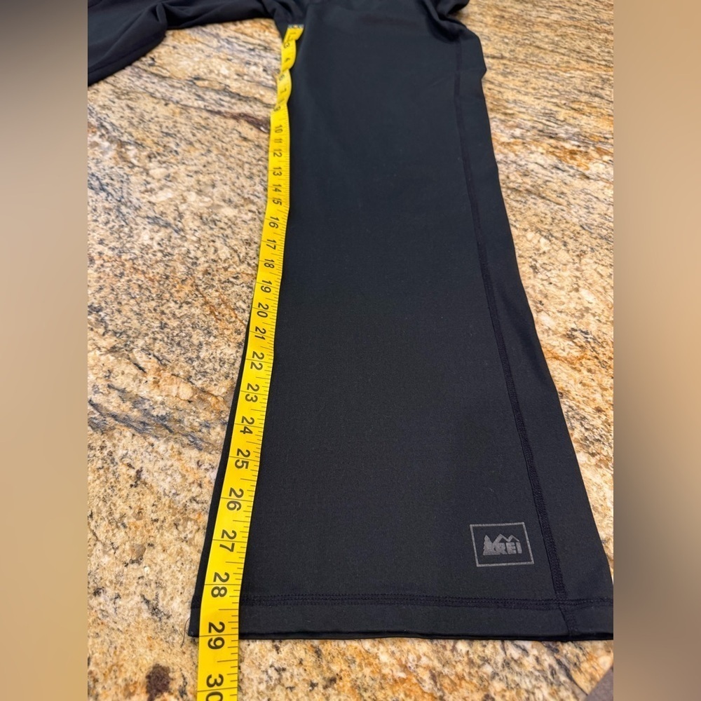 REI Women’s Yoga Pants Black Size Small Petite Pull On Straight Stretch - Picture 8 of 8